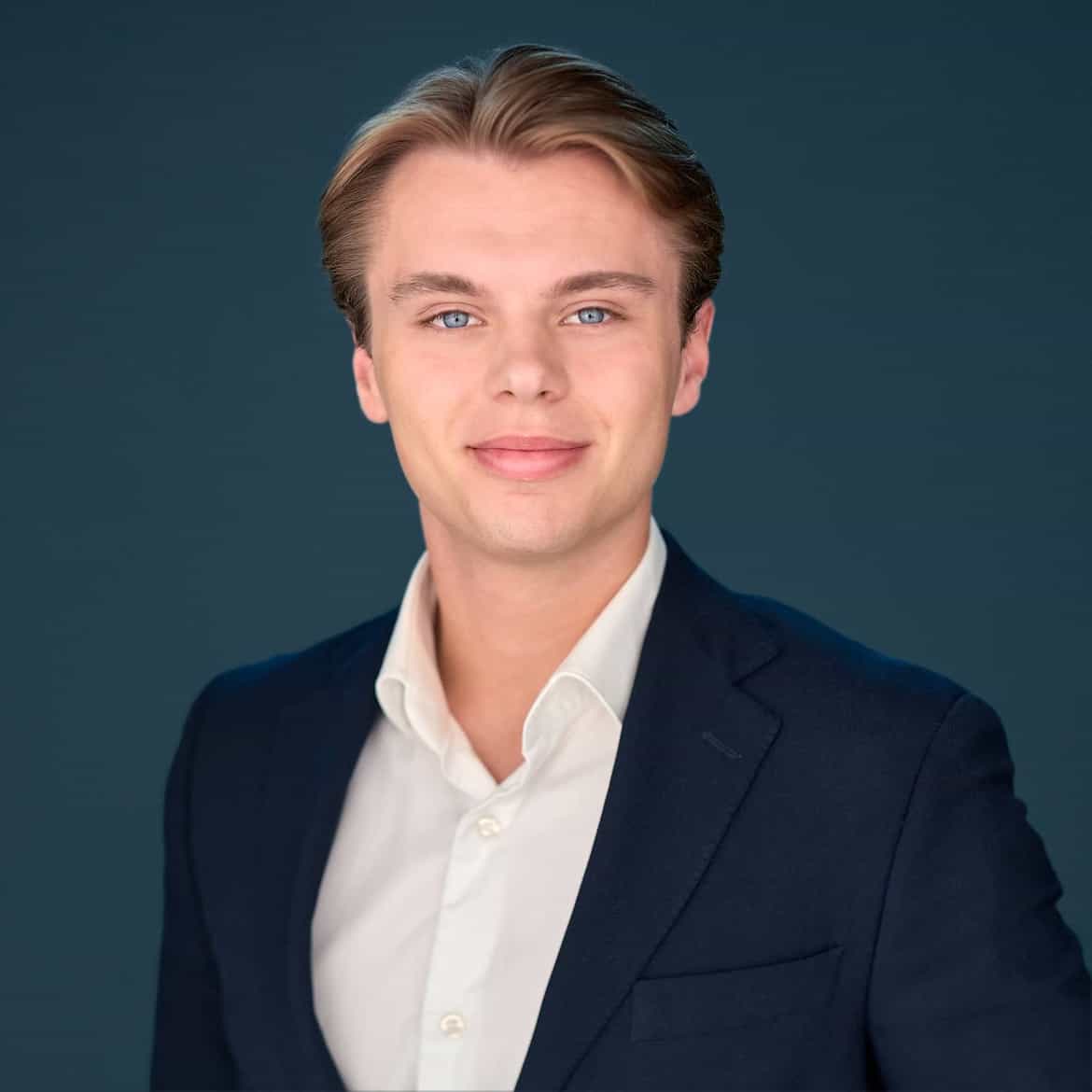 Portrettbilde av Eiliv Solheim