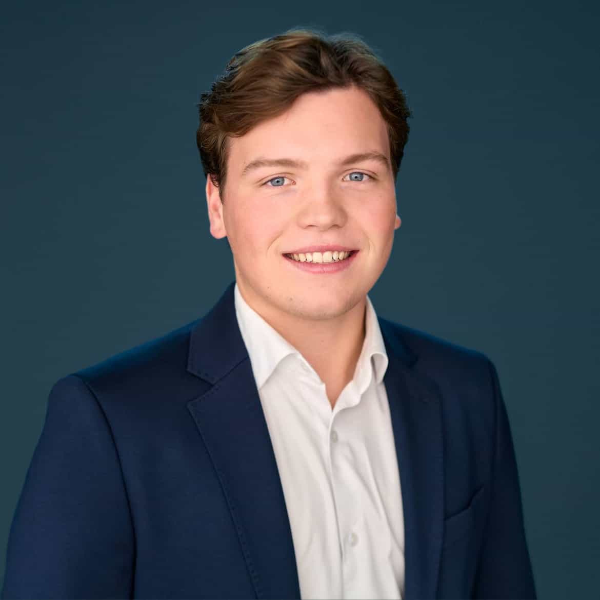 Portrettbilde av Nikolas Gudvangen Trollebø