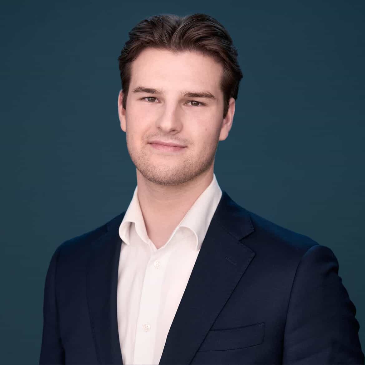 Portrettbilde av Oliver Ekroll