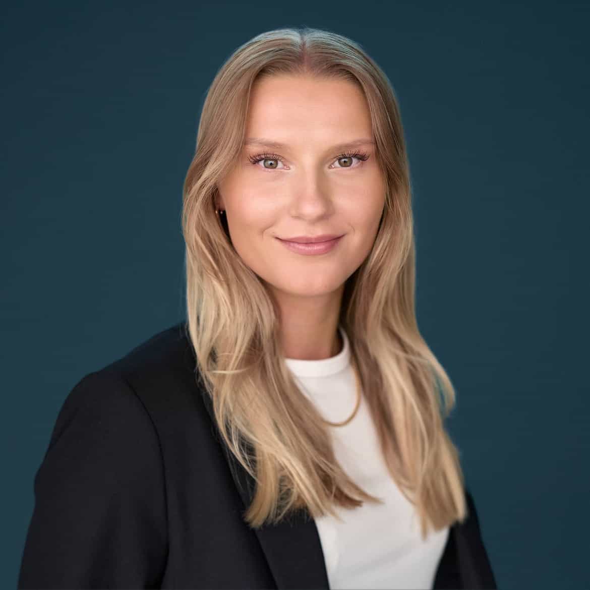 Portrettbilde av Thea Jorde Engen