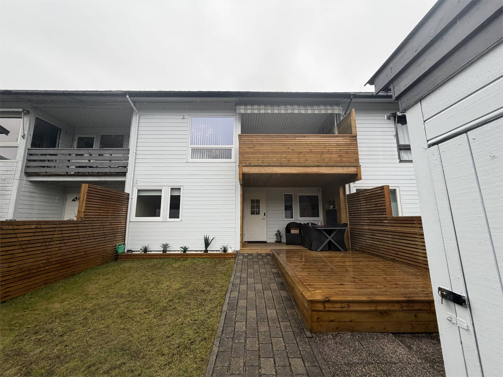 Furulia 9D, LANGHUS