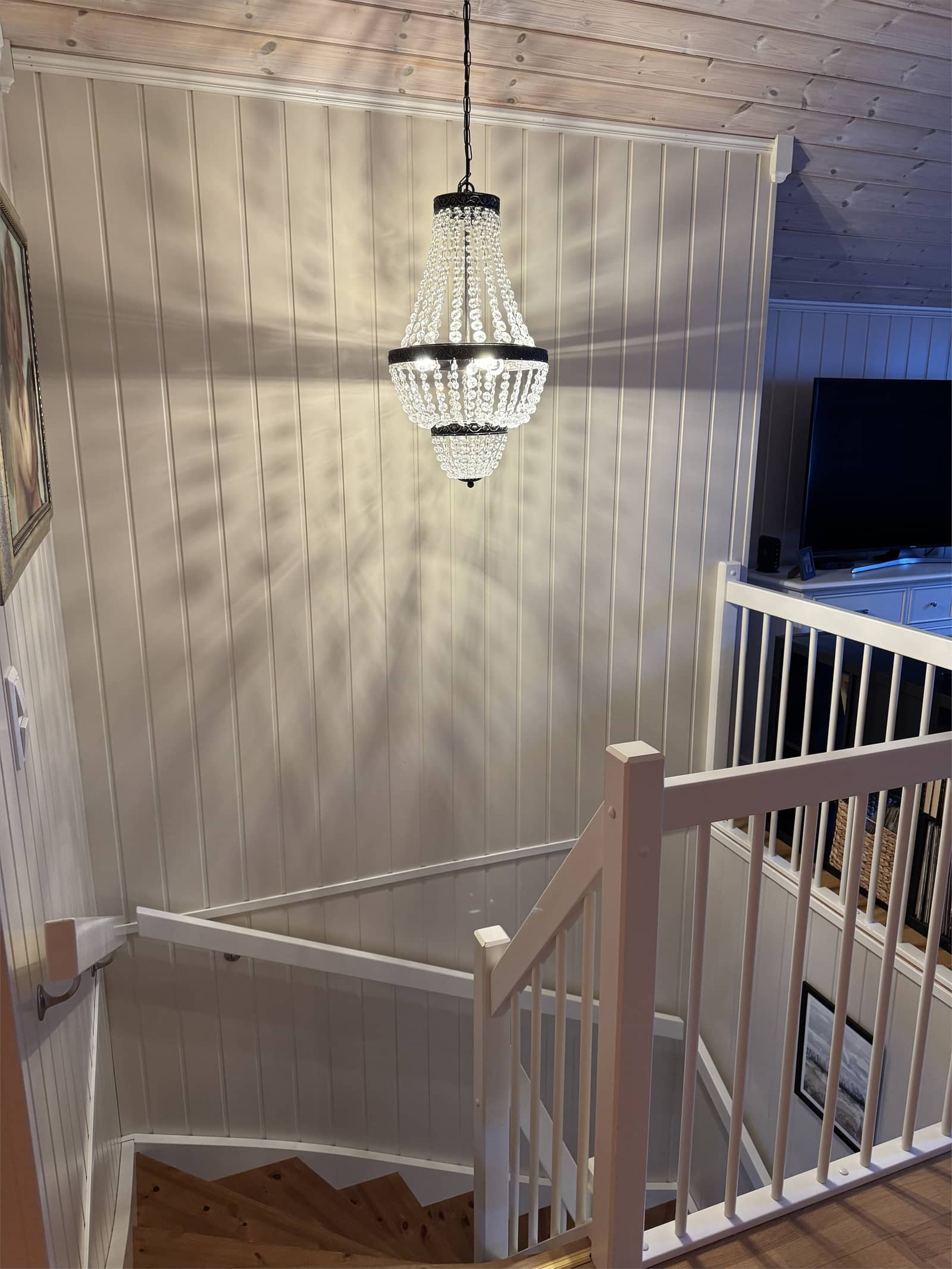 Nybråtaveien 19, ÅMOT