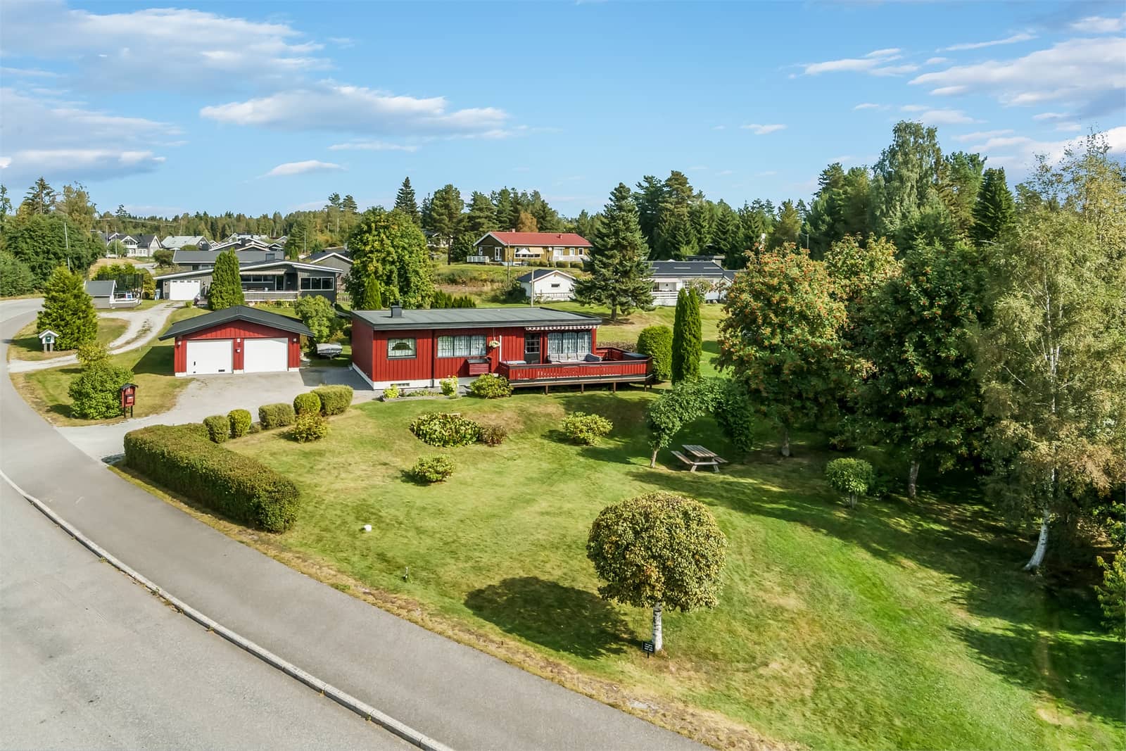Furavegen 1, LØTEN