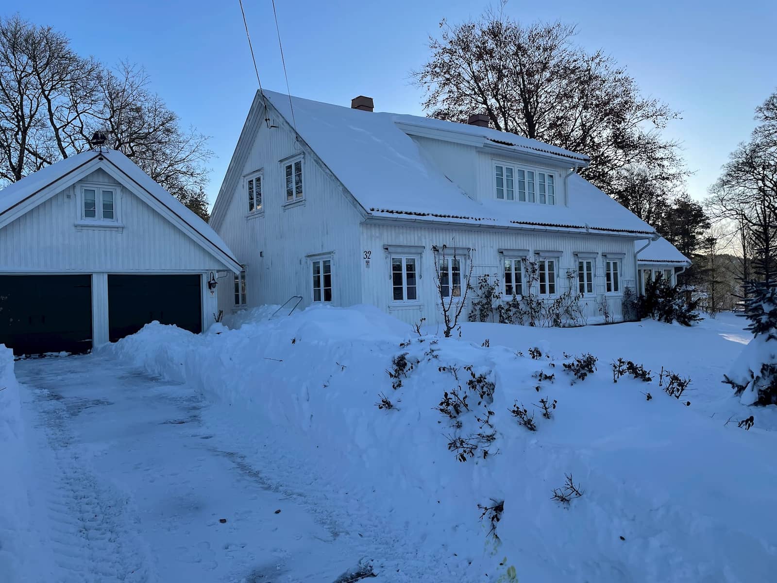 Semsveien 32, NØTTERØY
