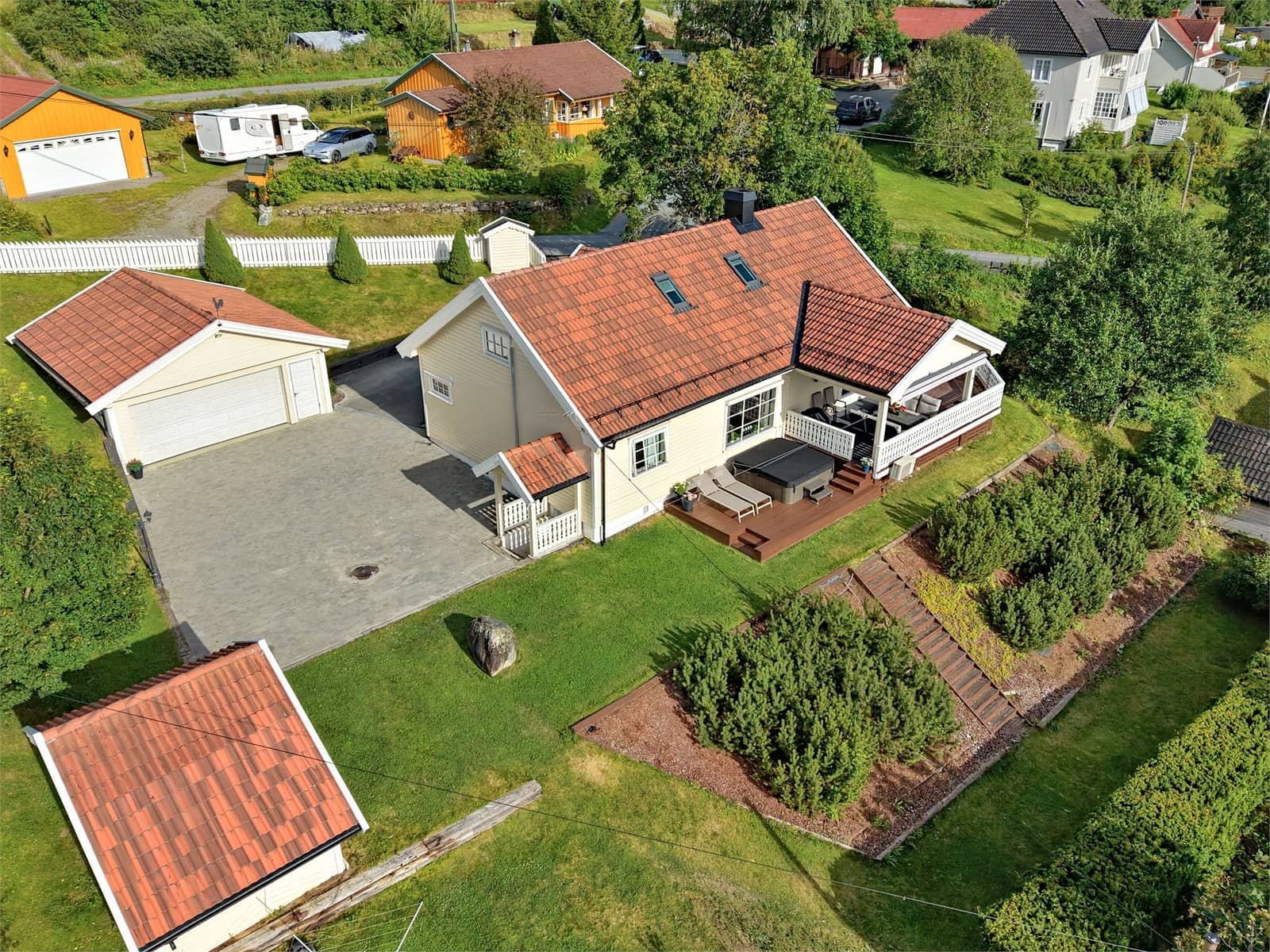 Lensmannsgutua 10, HOV
